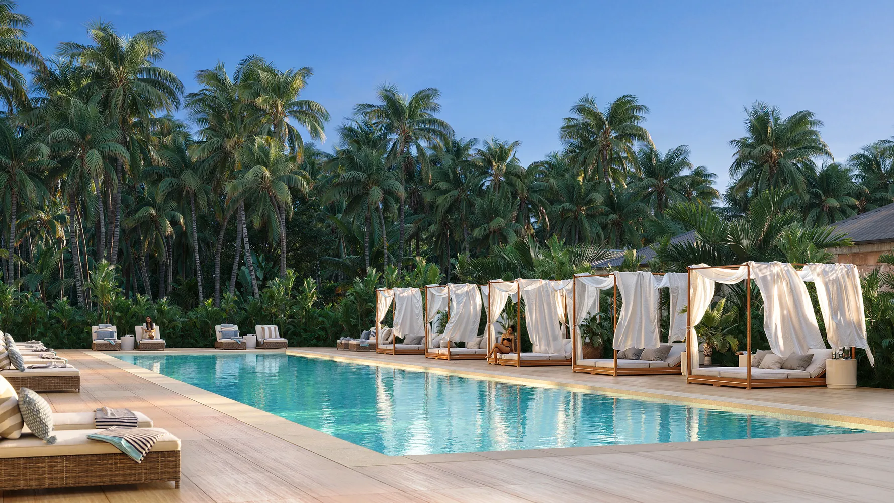 Ramada Nusa Dua — вид с уровня бассейна